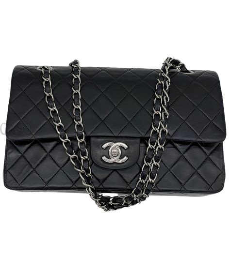 borse chanel cabon made in italy bianca nera|Chanel borse italia.